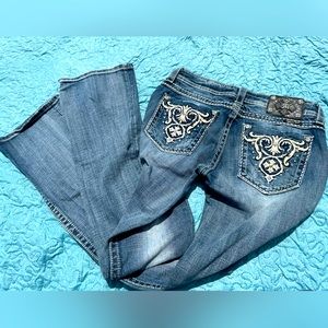 MissMe Bootcut Jeans with Back Pocket Embellishment sz 29-good condition